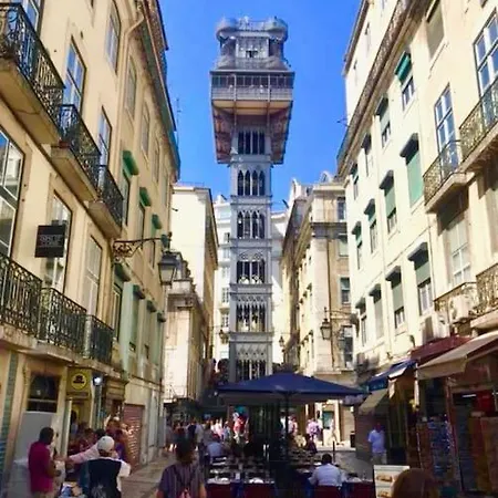 Charming Terrace Flat Center And Trendy Location * Lisbona