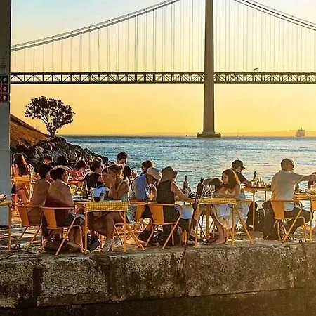 Apartament Charming Terrace Flat Center And Trendy Location