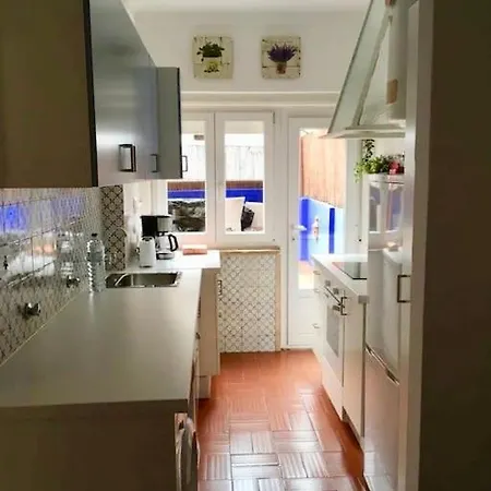 Charming Terrace Flat Center And Trendy Location Apartament