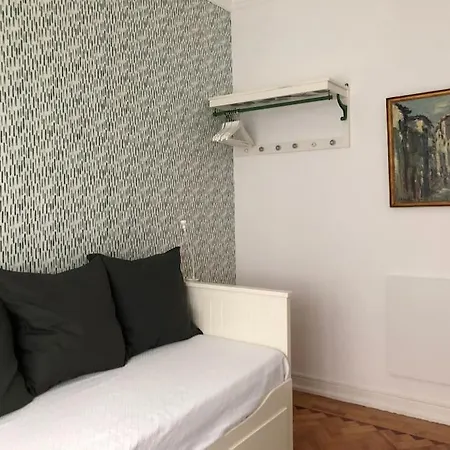 Charming Terrace Flat Center And Trendy Location Lisbona