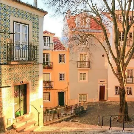 Appartamento Charming Terrace Flat Center And Trendy Location Lisbona