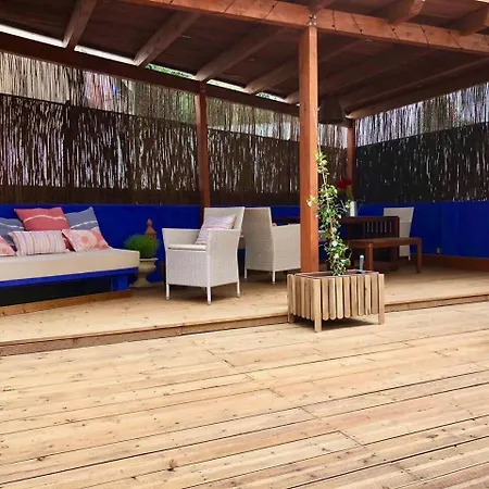 Charming Terrace Flat. & Trendy Location. 公寓 *