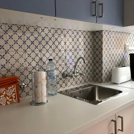 Charming Terrace Flat. & Trendy Location. Lisboa