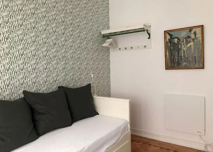 Charming Terrace Flat Center And Trendy Location Лиссабон