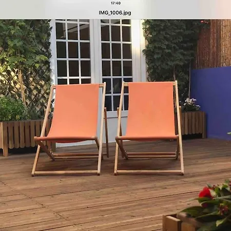 Charming Terrace Flat. & Trendy Location. アパート リスボン