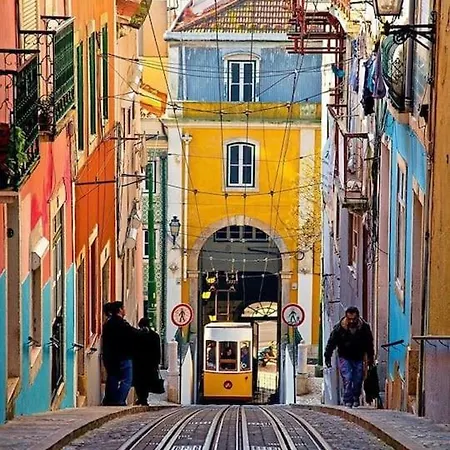 Charming Terrace Flat Center And Trendy Location Lisboa