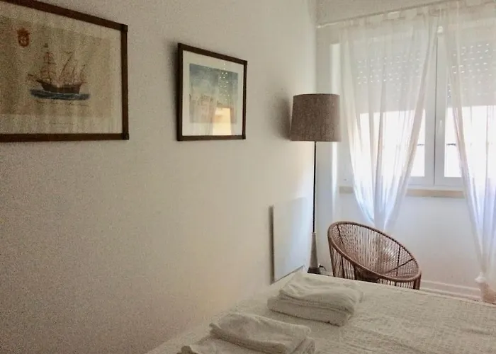 Charming Terrace Flat Center And Trendy Location *