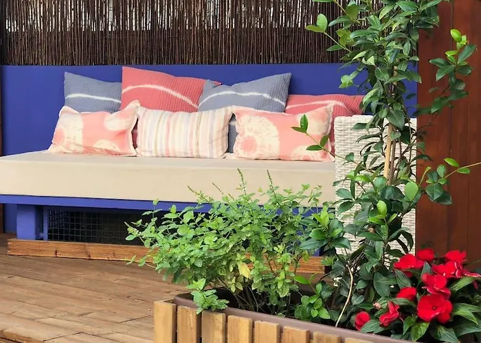 Charming Terrace Flat Center And Trendy Location