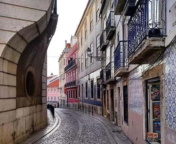 Charming Terrace Flat Center And Trendy Location * Lisboa